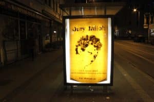 Im Januar 2017 beklebten Aktivisten unter anderem in Leipzig mehrere Werbekästen. Foto: Black Rose