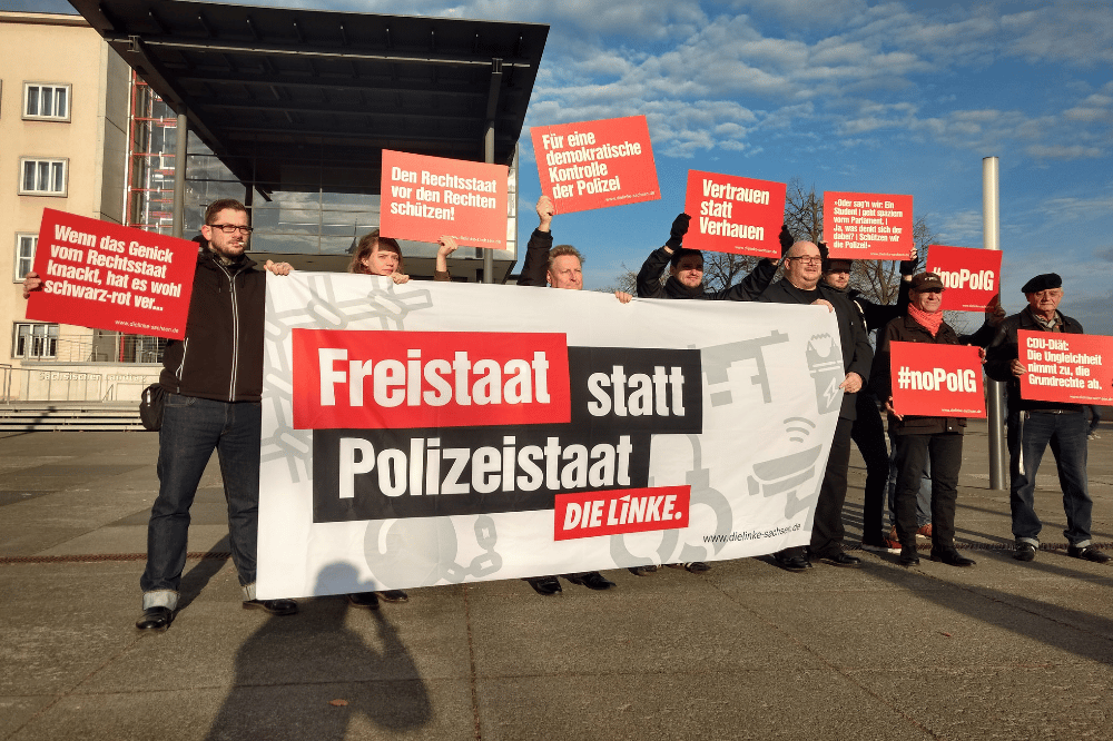 Protestaktion vor dem sächsischen Landtag. Quelle: Die Linke Sachsen
