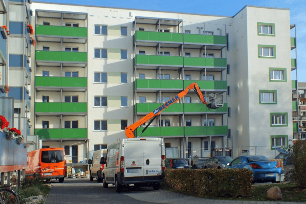 Blick von außen auf die sanierten UNITAS-Bestände in der Sternwartenstraße. Foto: W&R IMMOCOM-Anja Wolf