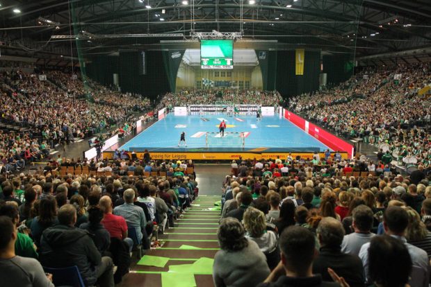 Das Ostderby lockte 7.213 Handballfans in die ausverkaufte Arena Leipzig. Foto: Jan Kaefer