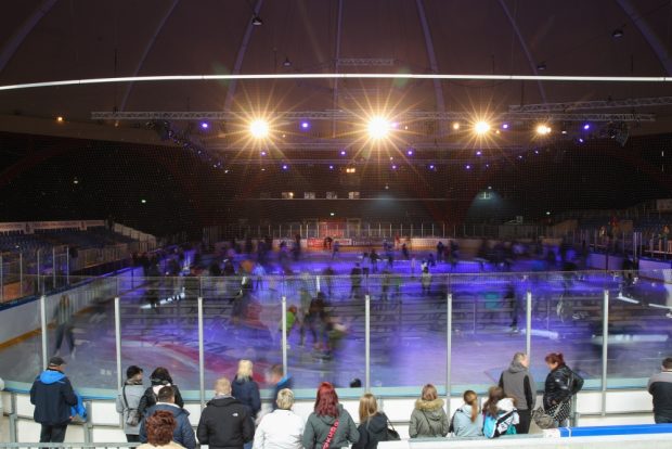 Der Kohlrabizirkus lädt wieder zum Eislaufen ein. Foto: Jan Kaefer