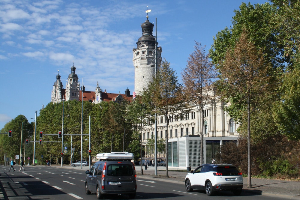 Ampel am Wilhelm-Leuschner-Platz. Foto: Ralf Julke