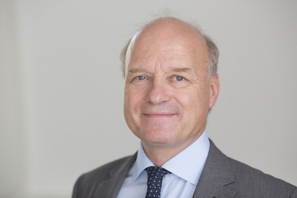 Prof. Reinhard Henschler leitet seit Oktober dieses Jahres das Institut für Transfusionsmedizin am UKL. Foto: Stefan Straube / UKL