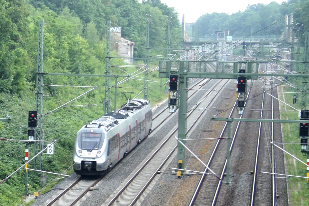 Die S2 auf dem Weg nach Delitzsch. Foto: Ralf Julke