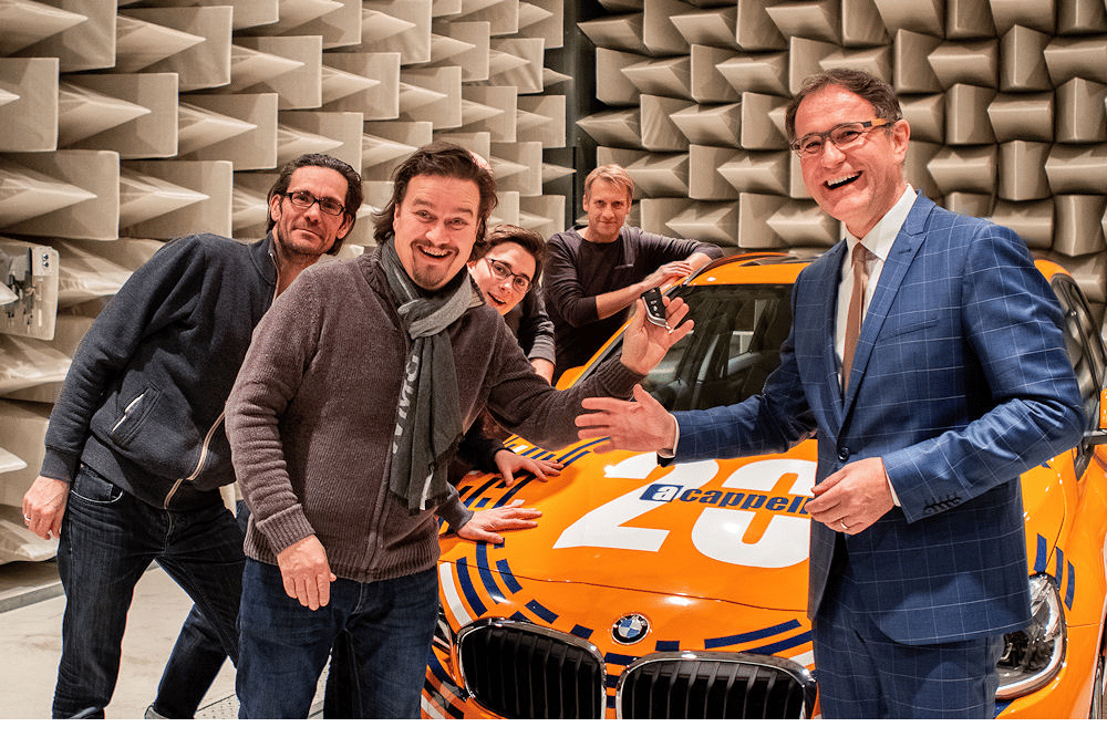 Übergabe a cappella-BMW (c)DREIECK MARKETING Sören Wurch
