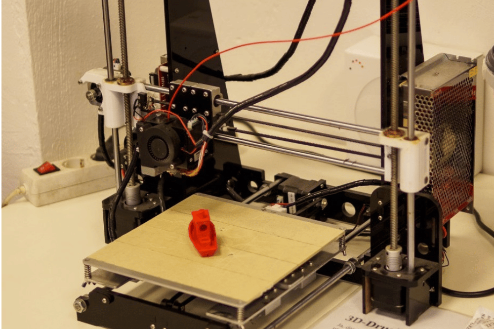 Der 3D Drucker im linXXnet. Quelle: Die Linke Leipzig