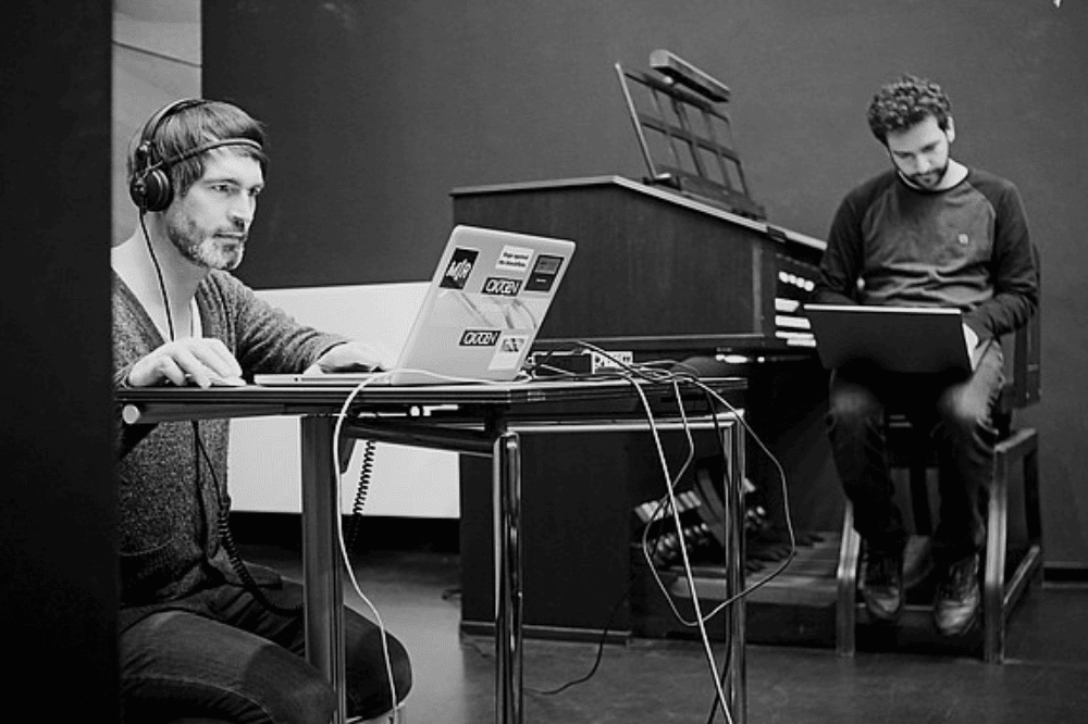 Two Play to Play. © Christian Rothe