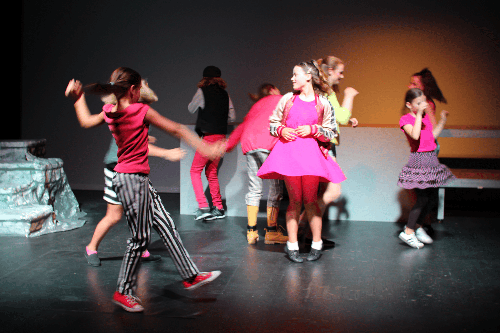 YOLO - Zeit wächst nicht auf Bäumen. Foto: Hanna König