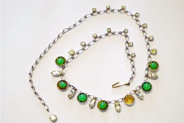 Eins der sichergestellten Schmuckstücke. Foto: PD Leipzig