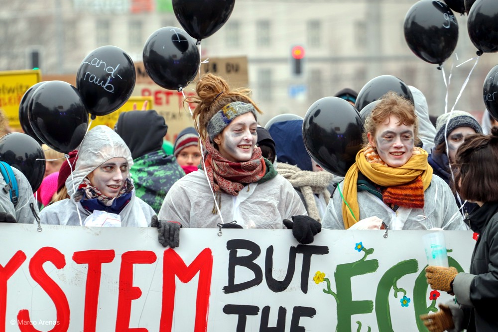 Eine neue Generation kämpft für ihre Zukunft. Demo in Leipzig mit Kritik am Kohlekompromiss. Foto: Marco Arenas