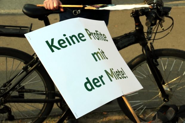 Wie sähe die Welt ohne Mietprofite für wenige aus - gerade die Großvermieter stehen seit Jahren in der Kritik. Foto: Michael Freitag
