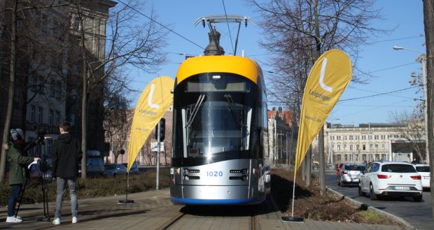 Das ausgezeichnete Fahrzeug an der Messekehre in der Windmühlenstraße. Foto: Ralf Julke