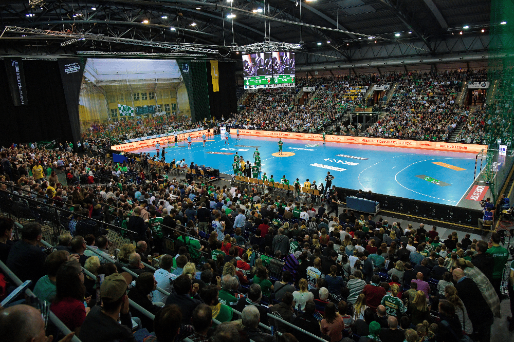 Die ausverkaufte ARENA Leipzig beim 32:27-Heimsieg gegen die Füchse Berlin. Foto: Rainer Justen