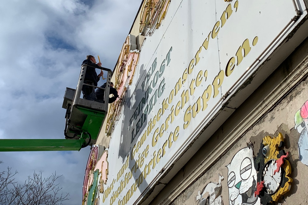 Reparatur der Löffelfamilie am 18. März. Foto: Löffelfamilie e.V.