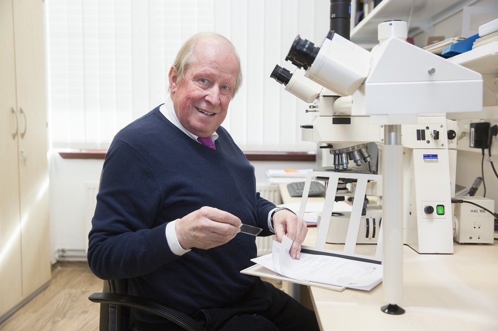 Er kam 1996 aus Erlangen nach Leipzig: Nach 23 Jahren als Leiter des Instituts für Pathologie geht Prof. Christian Wittekind mit dem 1. April in den Ruhestand. Foto: Stefan Straube / UKL