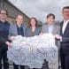 „Vertrag zum MDV-Semesterticket wurde verlängert“ (v.l.n.r.): Franz Hempel (Studentenwerk Leipzig), Steffen Lehmann (MDV), Dr. Andrea Diekhof (Studentenwerk Leipzig), Dr. Wolfgang Weinhold (DB Regio), Ulf Middelberg (Leipziger Verkehrsbetriebe). Foto: Konrad Stöhr/ Westend Communication für MDV