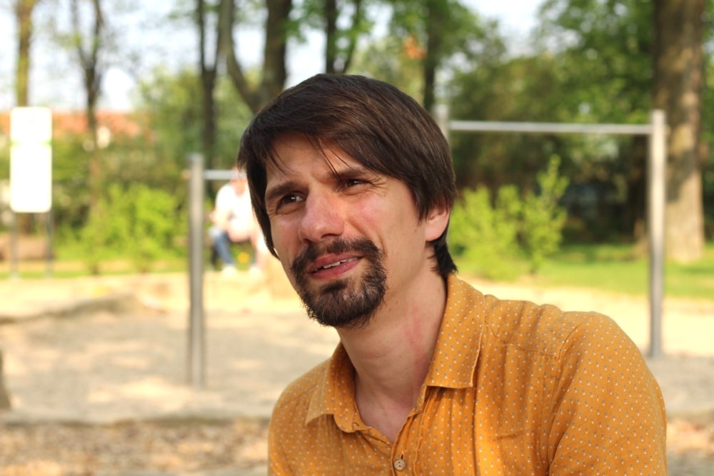 Ingenieur Jan Bauer im Interview zu selbst gebauten Solaranlagen und kaufbaren Varianten für die private Energiewende. Foto: Privat