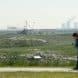 Blick zum Bergbautechnikpark und zum Kohlekraftwerk Lippendorf. Foto: Ralf Julke
