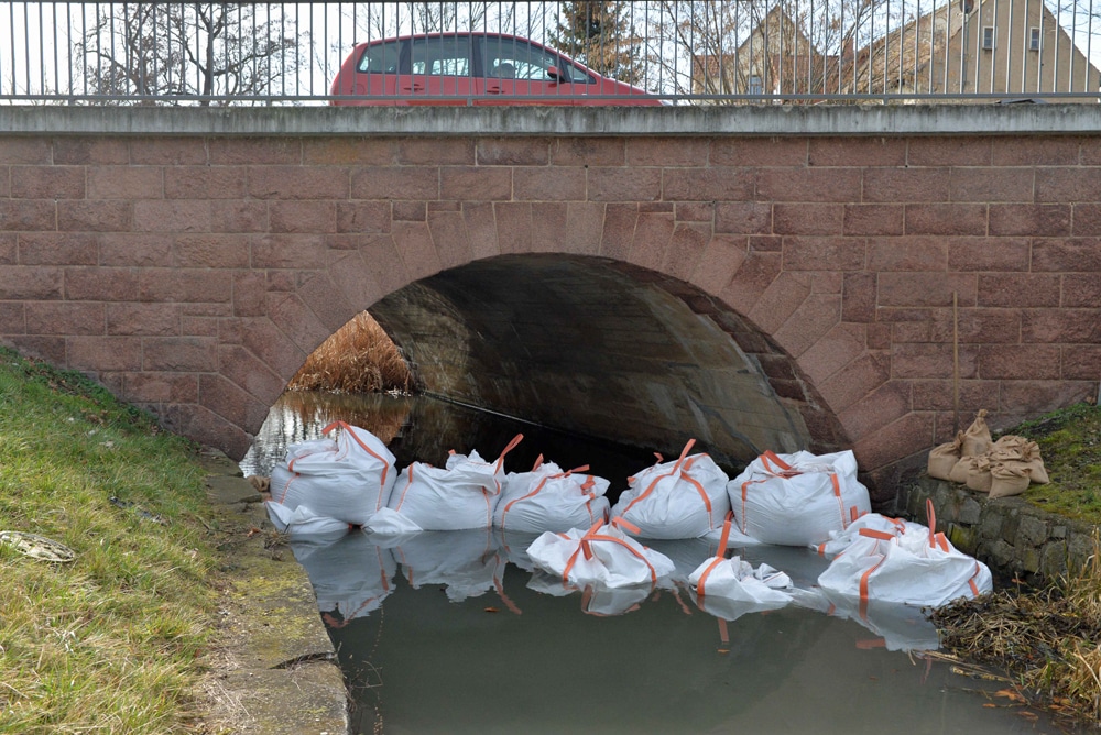 Bigpacks an der Holzstraßen-Brücke. Foto: Stadt Delitzsch/ C. Maurer