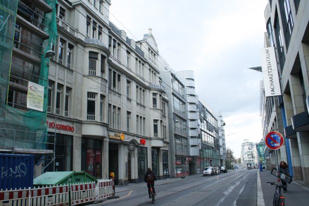 Rosa-Luxemburg-Straße - Blick Richtung Friedrich-List-Platz. Foto: Ralf Julke