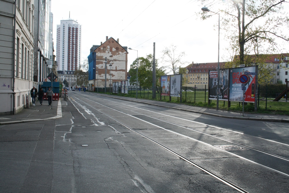 Rosa-Luxemburg-Straße - Blick Richtung Hahnekamm. Foto: Ralf Julke