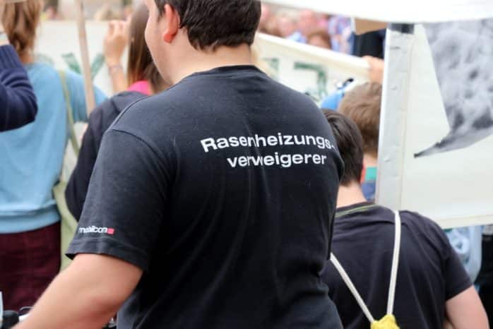 Nie ganz bierernst aber hartnäckig bei Fridays for Future ... Foto: L-IZ.de