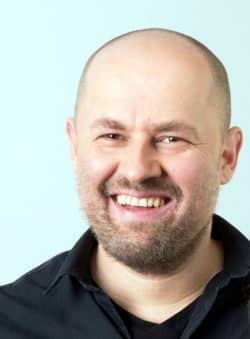 Dr. Tobias Peter von Bündnis 90 / Die Grünen mit einer Erläuterung zur Wahlmathematik. Foto: Martin Jehnichen, B‘90/Die Grünen Leipzig