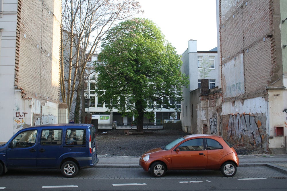 Baulücke in der Georg-Schumann-Straße. Foto: Ralf Julke