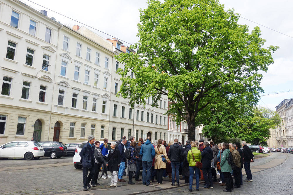 Spaziergang für Entdecker mit Halt am Gohliser Anger. Foto: Uta Bettzieche