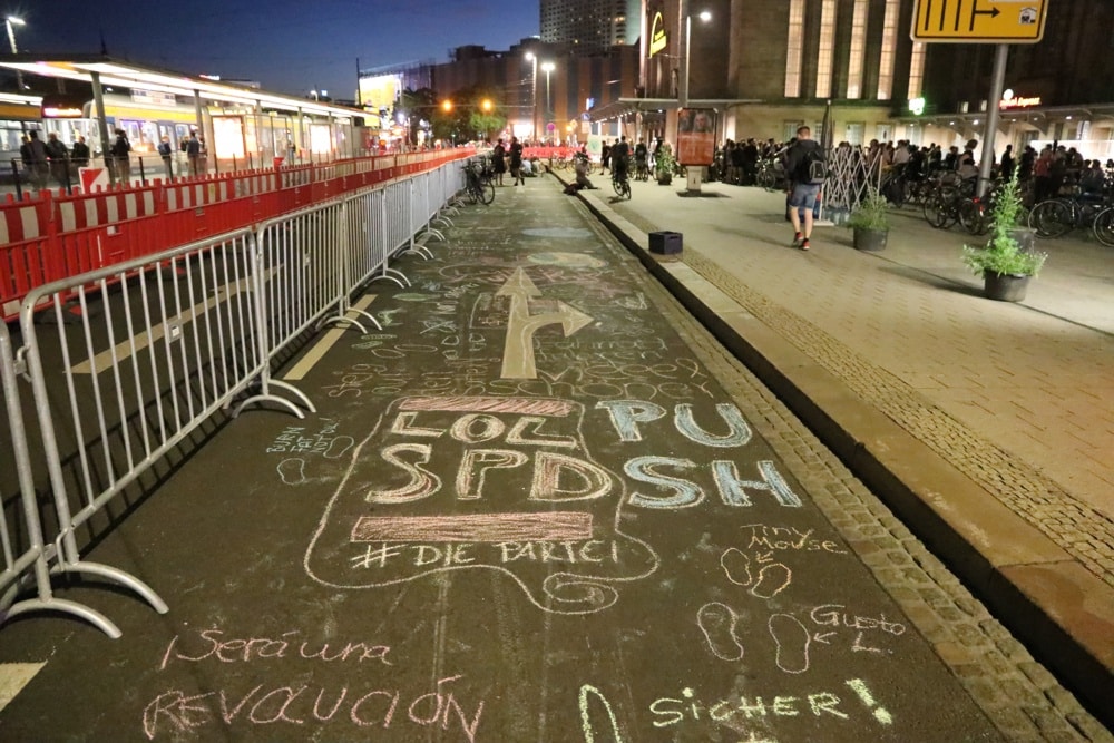 Die 48-Stunden-Demo am Hauptbahnhof leipzig hat begonnen. Foto: L-IZ.de