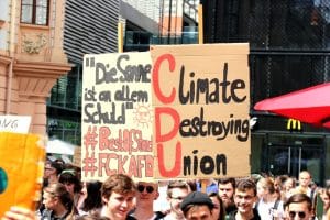 AfD und Union – Für Fridays for Future beides keine Partner, wenn es um die Meisterung des Klimawandels geht. Foto: Michael Freitag