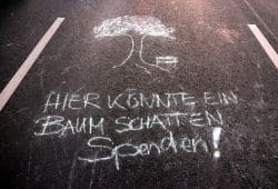 Ein weiterer Wunsch angesichts der Klimakrise: Mehr Grün vor dem Hauptbahnhof. Foto: L-IZ.de
