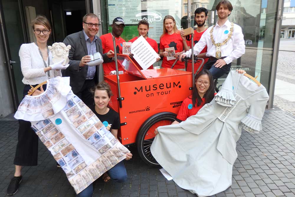 Die Teilnehmer des Projekts „Museum on tour“. Foto: Stadtgeschichtliches Museum Leipzig