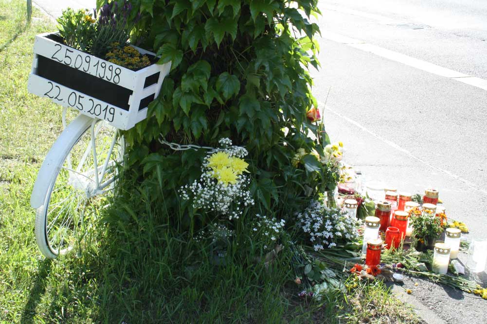 Erinnerung an den tödliche Radunfall am Kleinmessegelände. Foto: Ralf Julke
