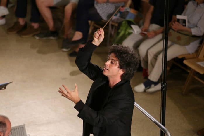Dirigent Frédéric Tschumi. Foto: Alexander Böhm