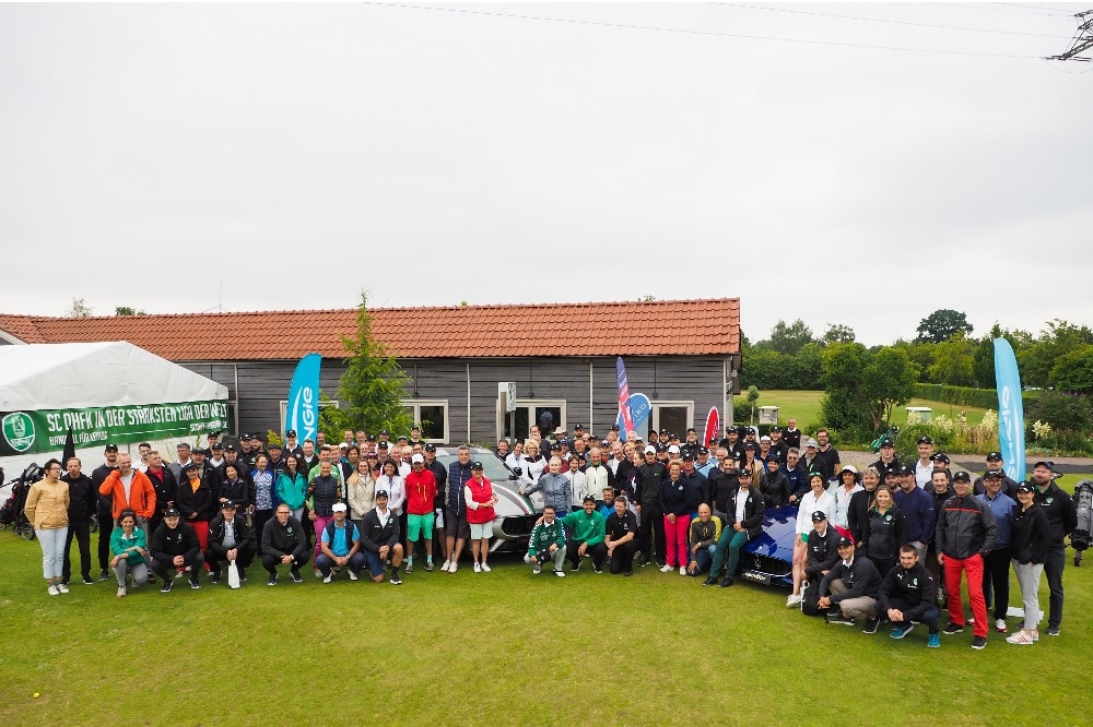 Gruppenbild aller Golfer. Quelle: SC DHfK