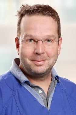 Dr. med. Peter Lübke, Leiter des Departments für Gefäßmedizin und Wundversorgung an der Helios Klinik Leisnig, ist renommierter Experte in der Versorgung chronischer Wunden. Foto: HPK