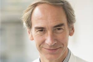 UKL-Hepatologe Prof. Thomas Berg bedauert, dass in Deutschland bei normalen Gesundheits-Voruntersuchungen keine Leberuntersuchung enthalten ist. Foto: Stefan Straube / UKL