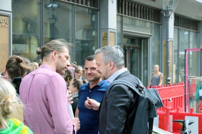 Stadtrat Frank Tornau (r., CDU) im Gespräch mit Martin Hilbrecht und Frank Vierckl (mitte). Foto: L-IZ.de
