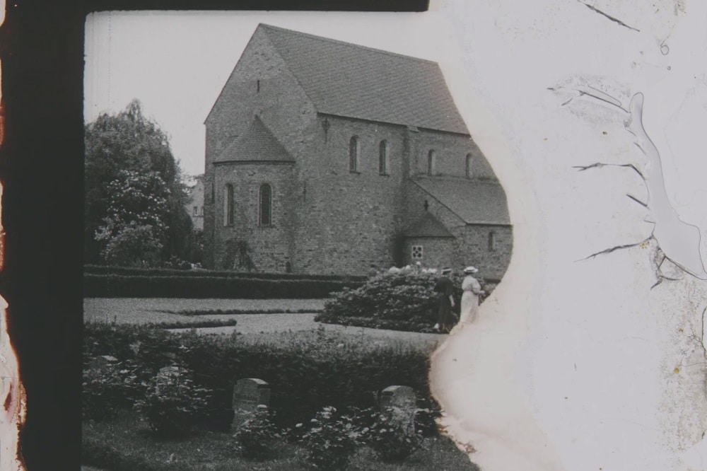 Zersetzungsschäden an der historischen 35mm-Filmkopie von „800 Jahre Borna“ (1938) wurden im Rahmen des Programms zu Sicherung des audio-visuellen Erbes in Sachsen digital restauriert. © Museum der Stadt Borna