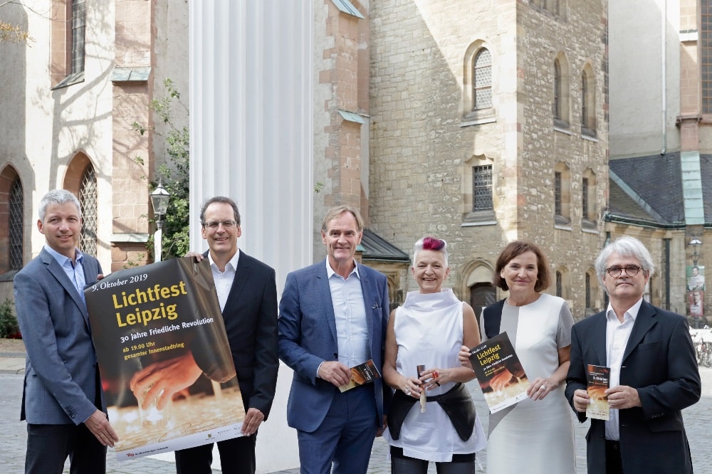 Präsentierten am 29.8.2019 die Programmhöhepunkte zum Jubiläum „30 Jahre Friedliche Revolution“: Bernhard Stief, Volker Bremer, Burkhard Jung, Victoria Coeln, Marit Schulz, Michel Kölsch (von links nach rechts) Bild: PUNCTUM Alexander Schmidt