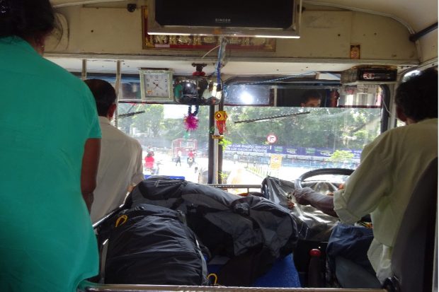 Der Bus nach Polonnaruwa. Einer passt immer noch rein! © Sascha Bethe