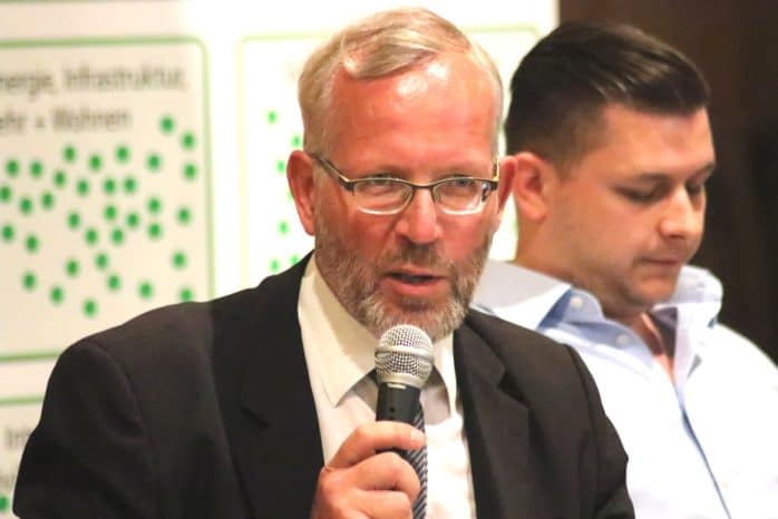 Karsten Albrecht CDU und Alexander Wiesner AfD beim Podium am 19.08.2019 in der Betlehemgemeinde. Foto: Michael Freitag