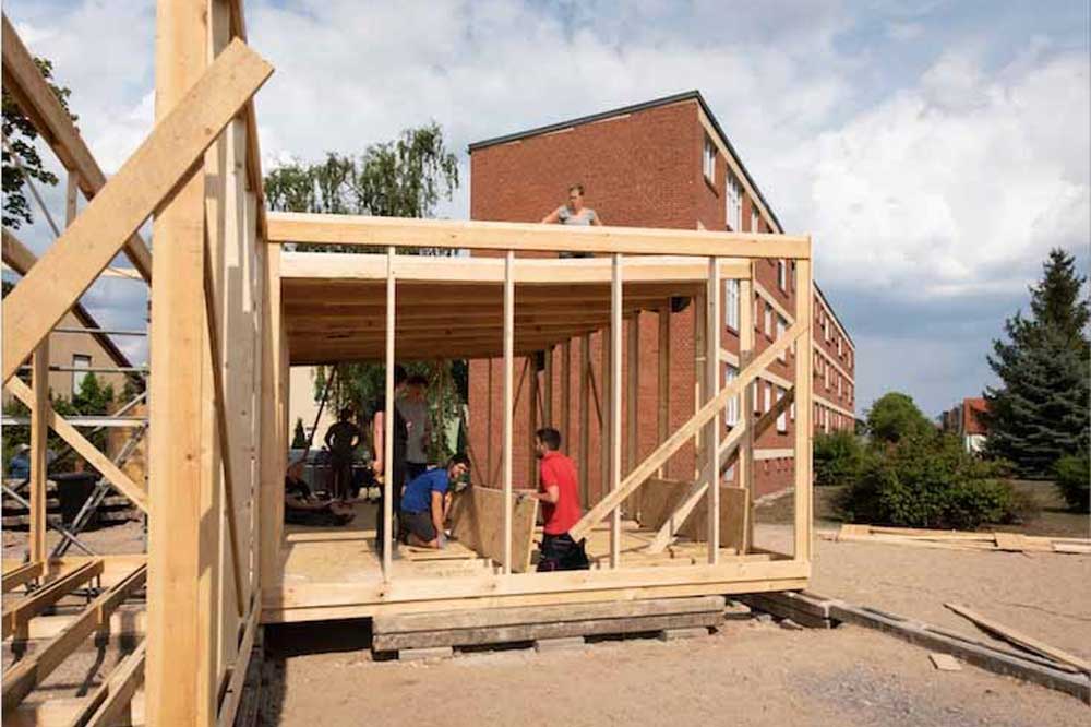 Baustand des neuen Bauhaus-Gebäudees in Dessau am 3. August. Foto: Uni Kassel