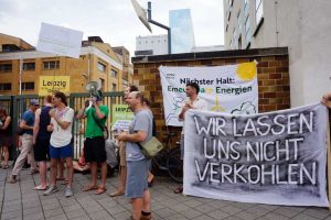 BUND-Protest vor dem Kraftwerk der Stadtwerke Leipzig in der Eutritzscher Straße. Foto: BUND Leipzig
