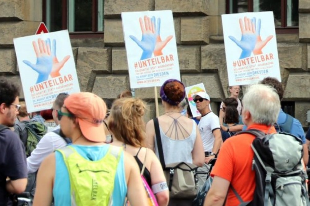 „Unteilbar“-Werbung für den 24. August 2019 in Dresden am 6. Juli 2019 in Leipzig. Foto: L-IZ.de