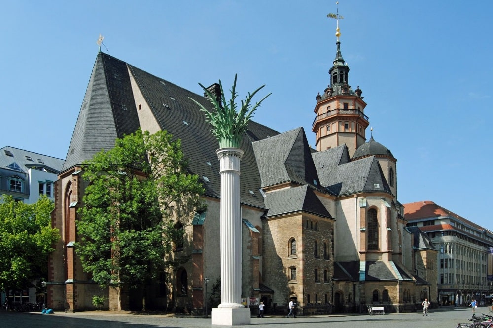 Nikolaikirche und Nikolaisäule. Foto: Andreas Schmidt
