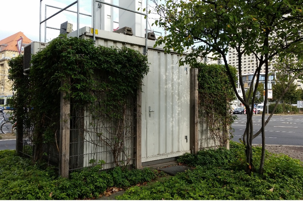 Die Luftmessstation am Hallischen Tor bei den Höfen am Brühl. © Luise Mosig