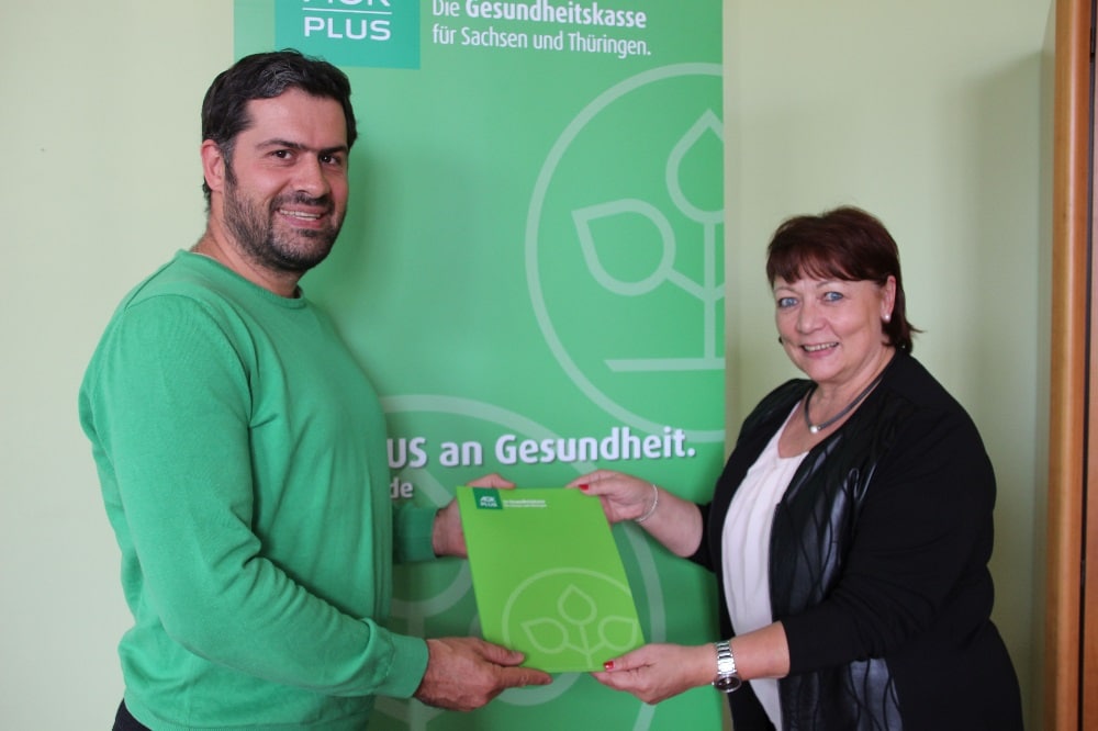 Kristina Winter und Karsten Günther bei der Vertragsunterzeichnung. Foto: Bernd Lemke