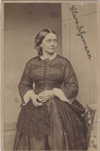 Fotografie von Clara Schumann um 1870. Foto: 
